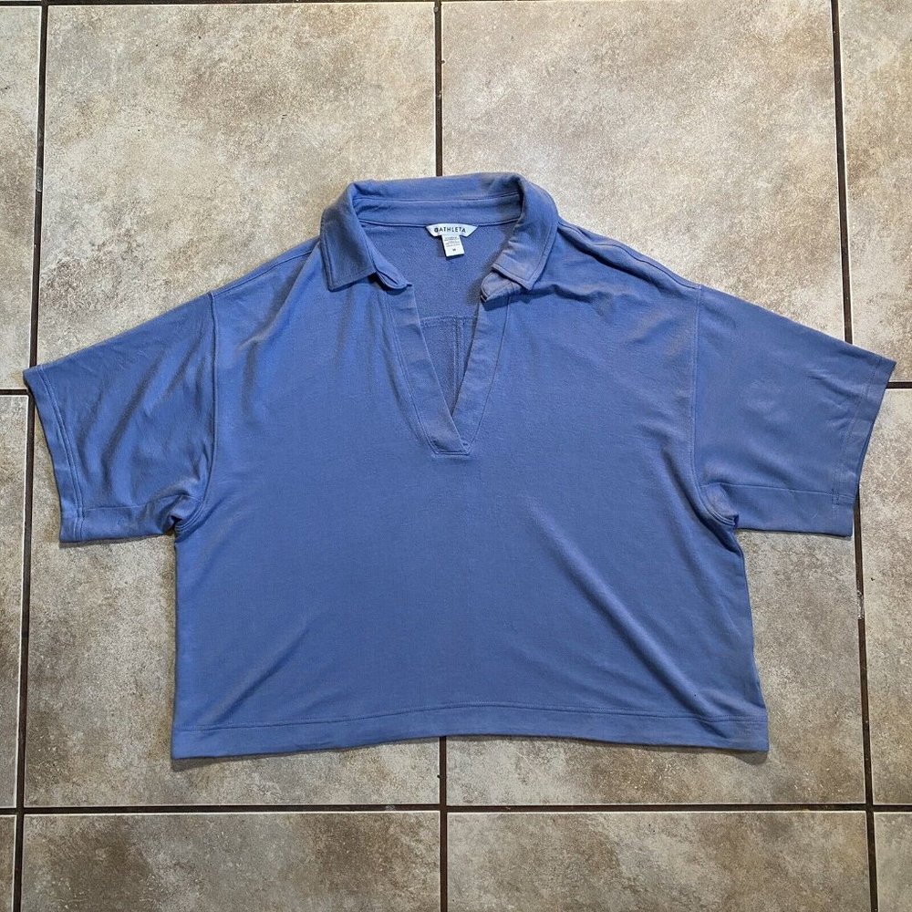 Athleta Women’s Shirt Size Medium Golf Polo Relaxed Fit Short Sleeve Top Blue